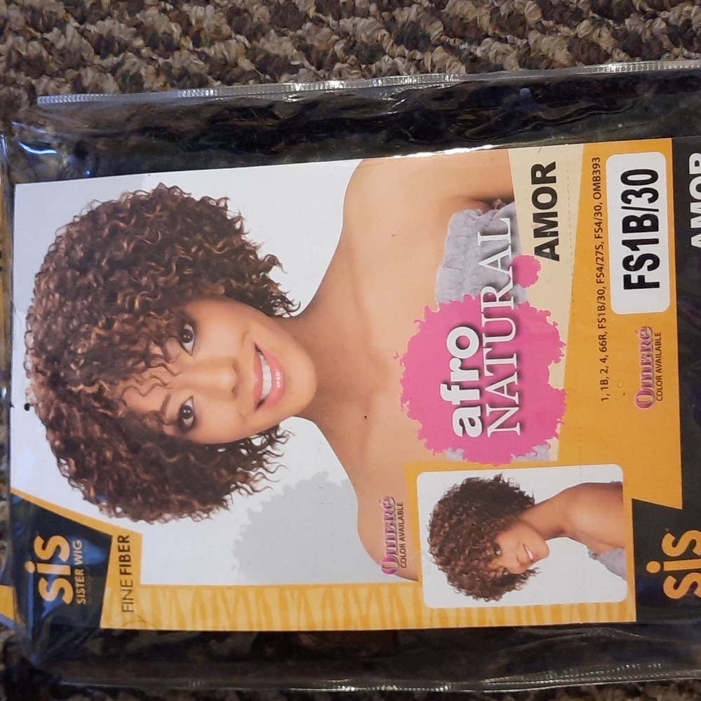 AMOR WIG